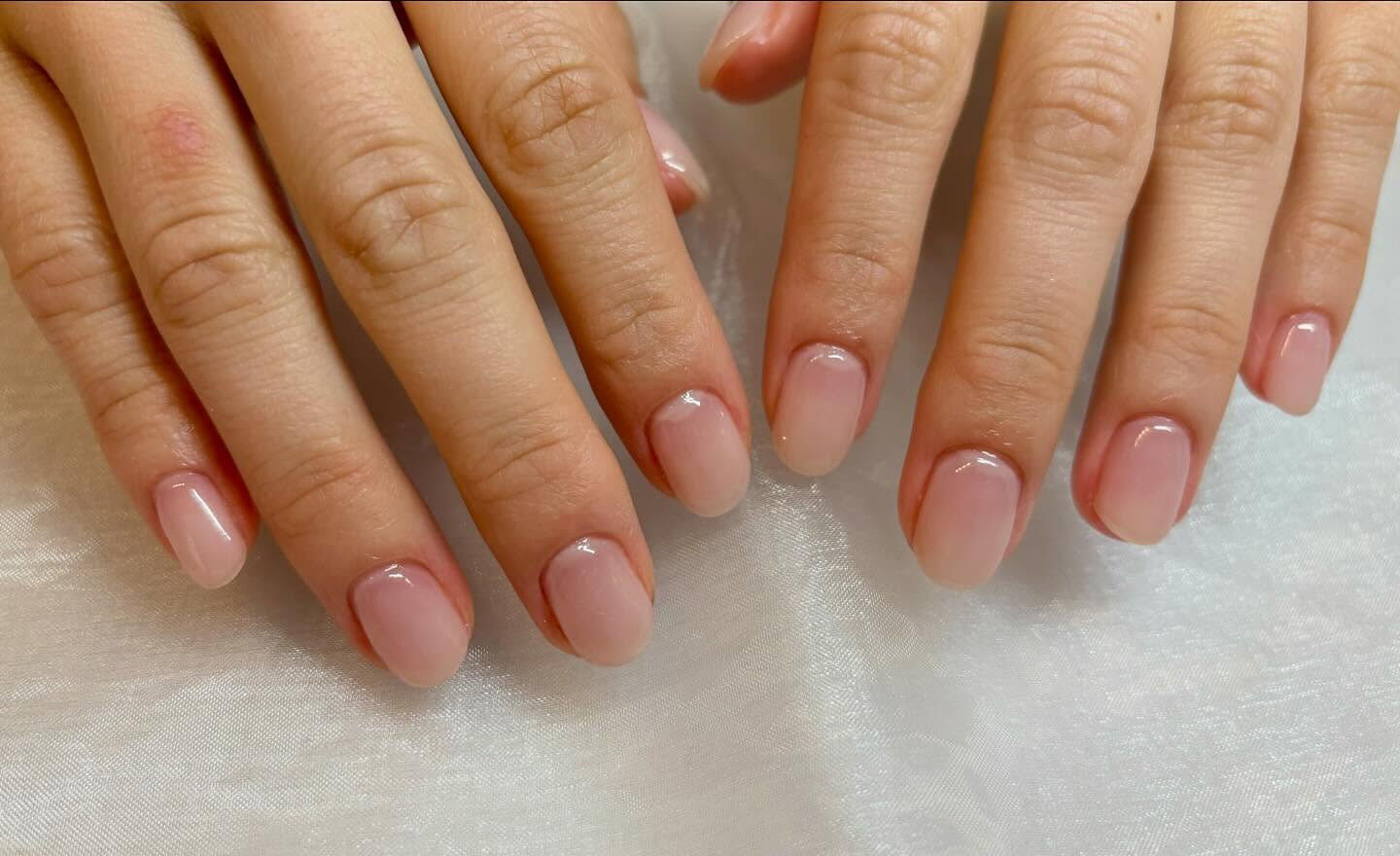 ✨【オフィスネイルで指先から美しい印象を】✨